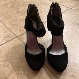Black suede heels